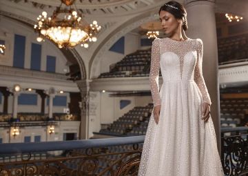 princeznovské svatební šaty s rukávem Brno