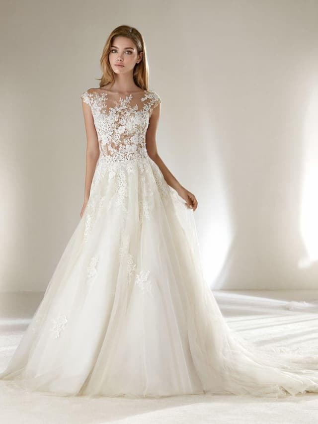 melody pronovias