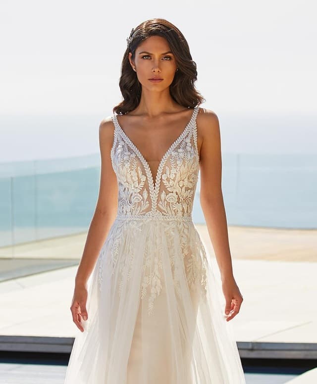 pronovias brie